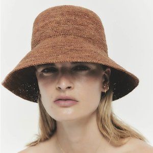 NWOT Janessa Leone 'Felix' bucket hat in Chestnut size SMALL